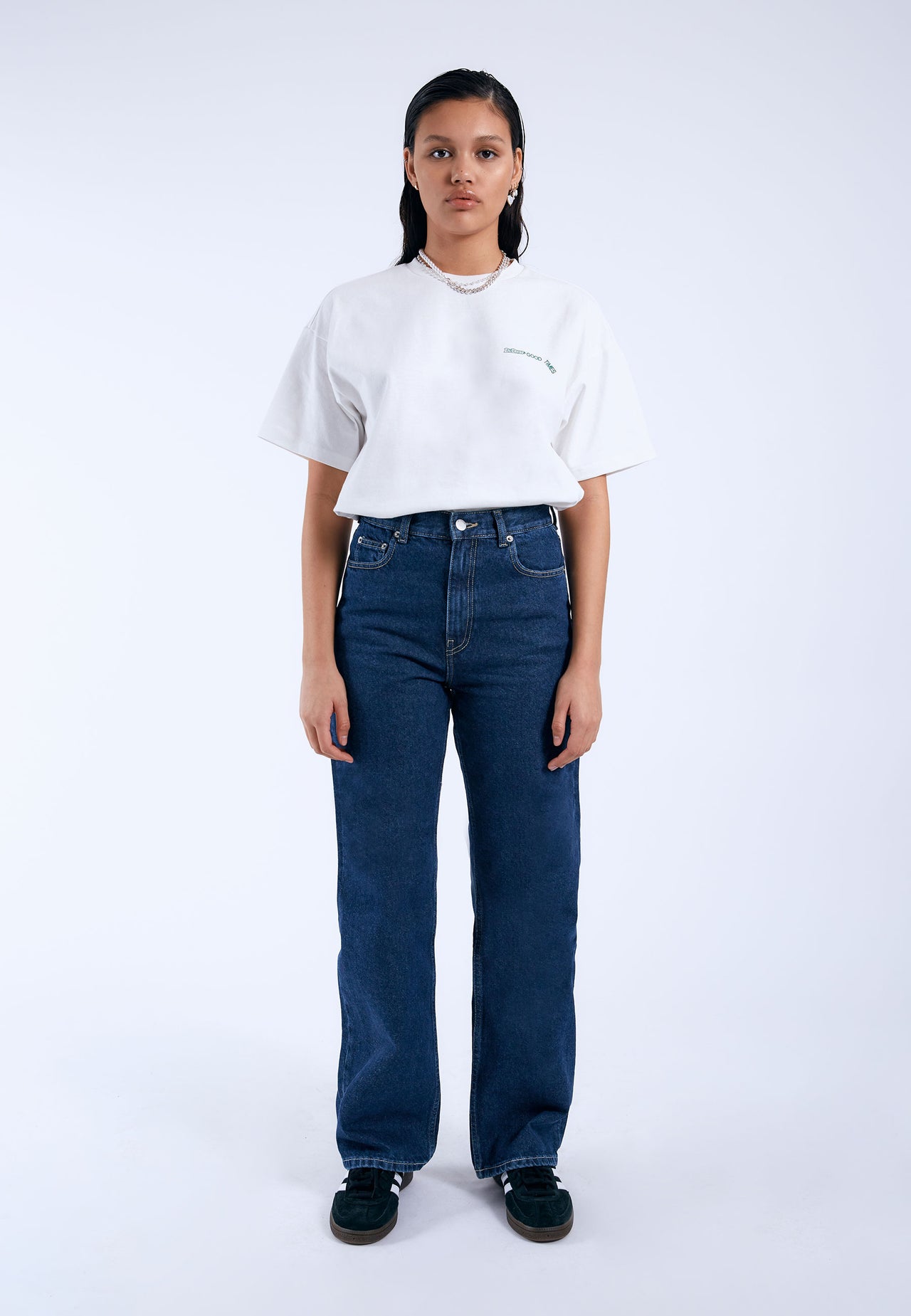 Echo - Pebble Dark Retro