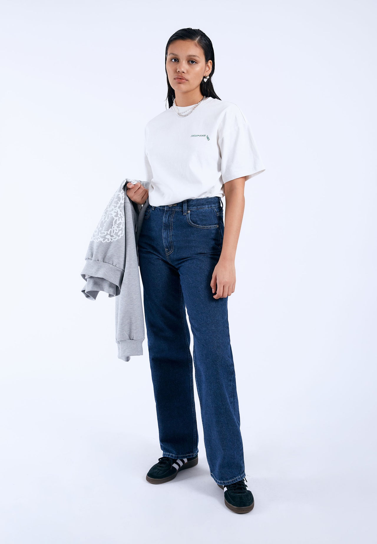 Echo - Pebble Dark Retro