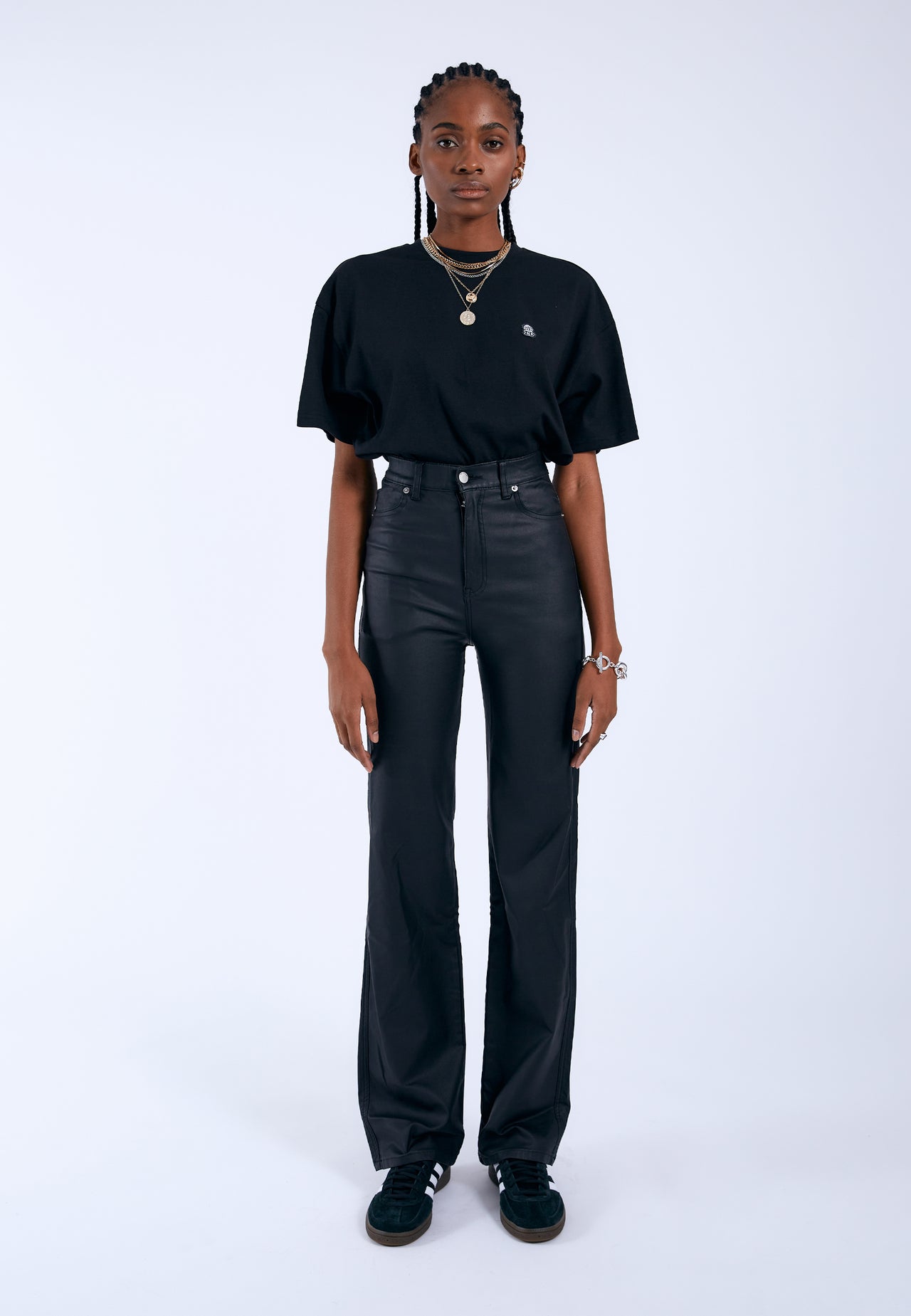 Moxy Straight - Black Metal