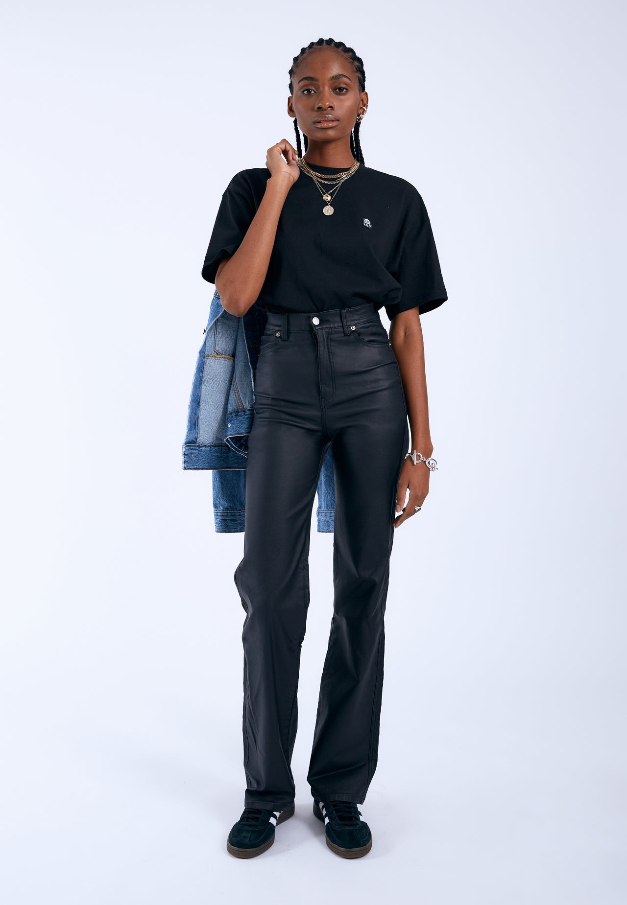 Moxy Straight - Black Metal