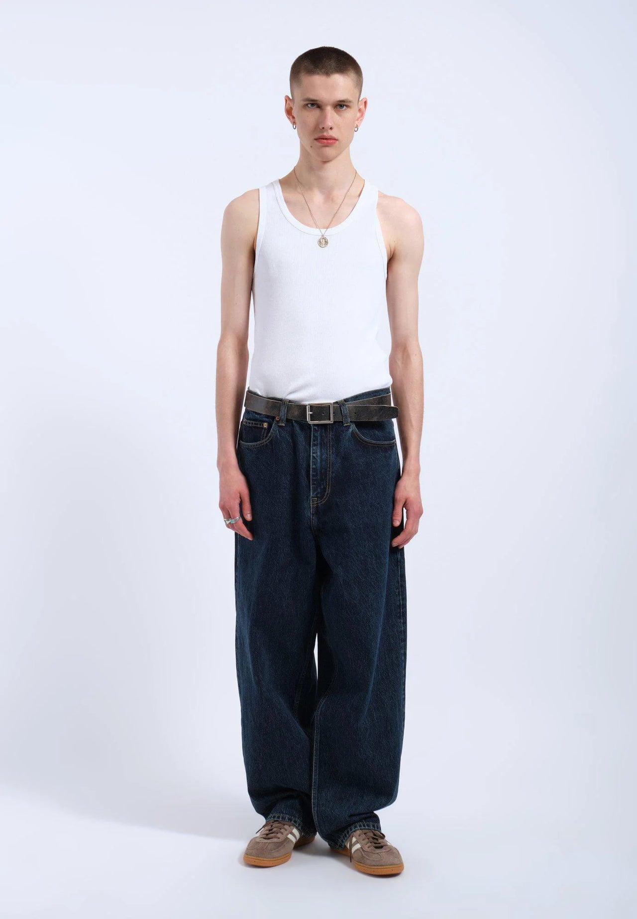 Kobe - Canyon Dark Retro