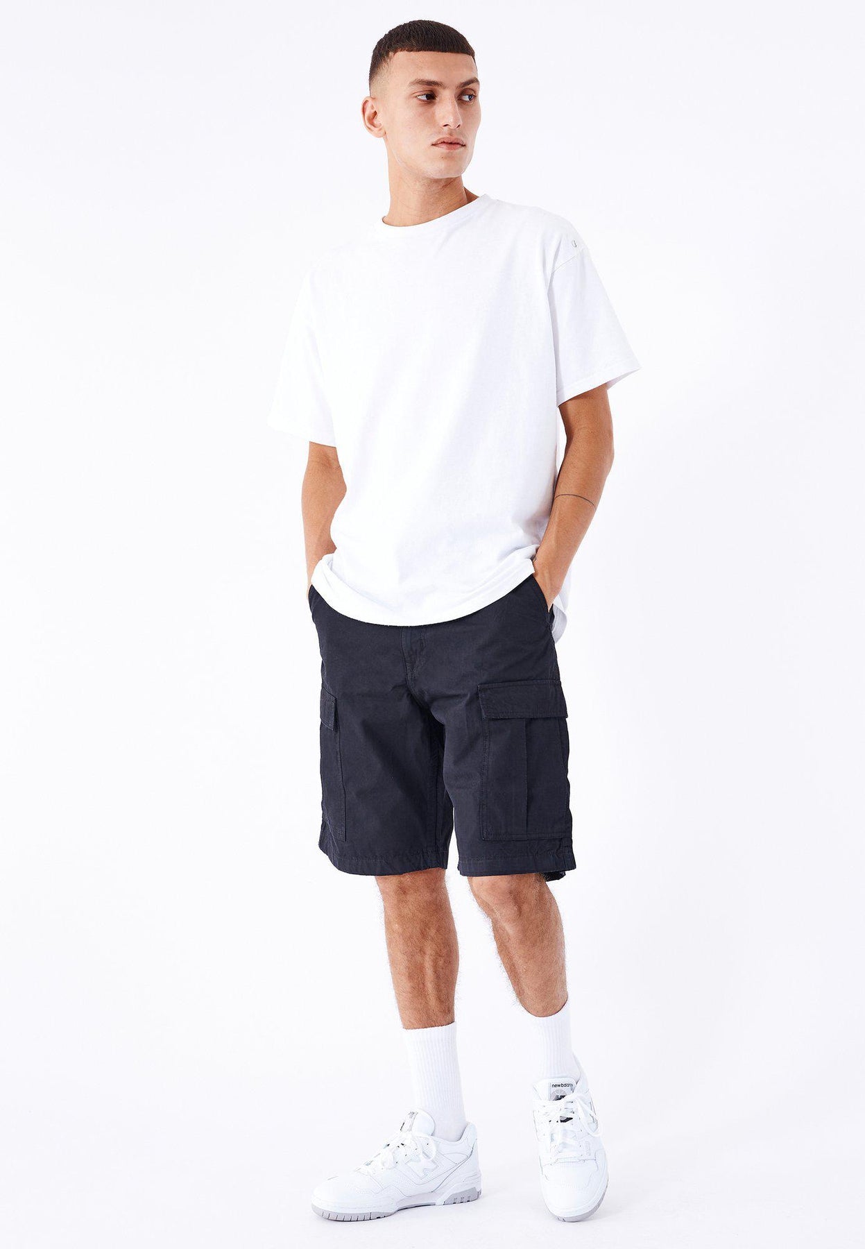 Hakim Shorts - Off Black