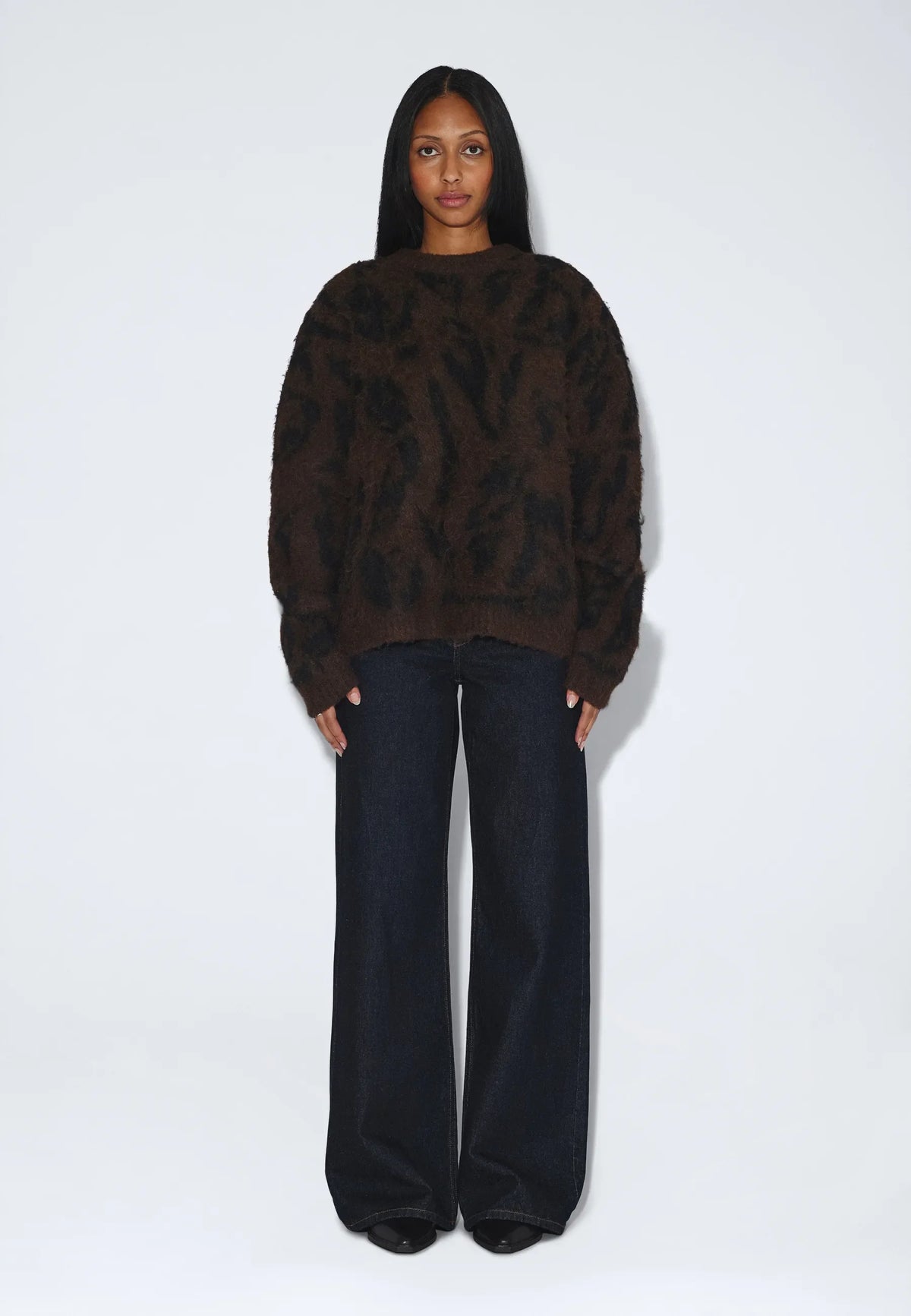Mic Sweater - Brown Black Scribble