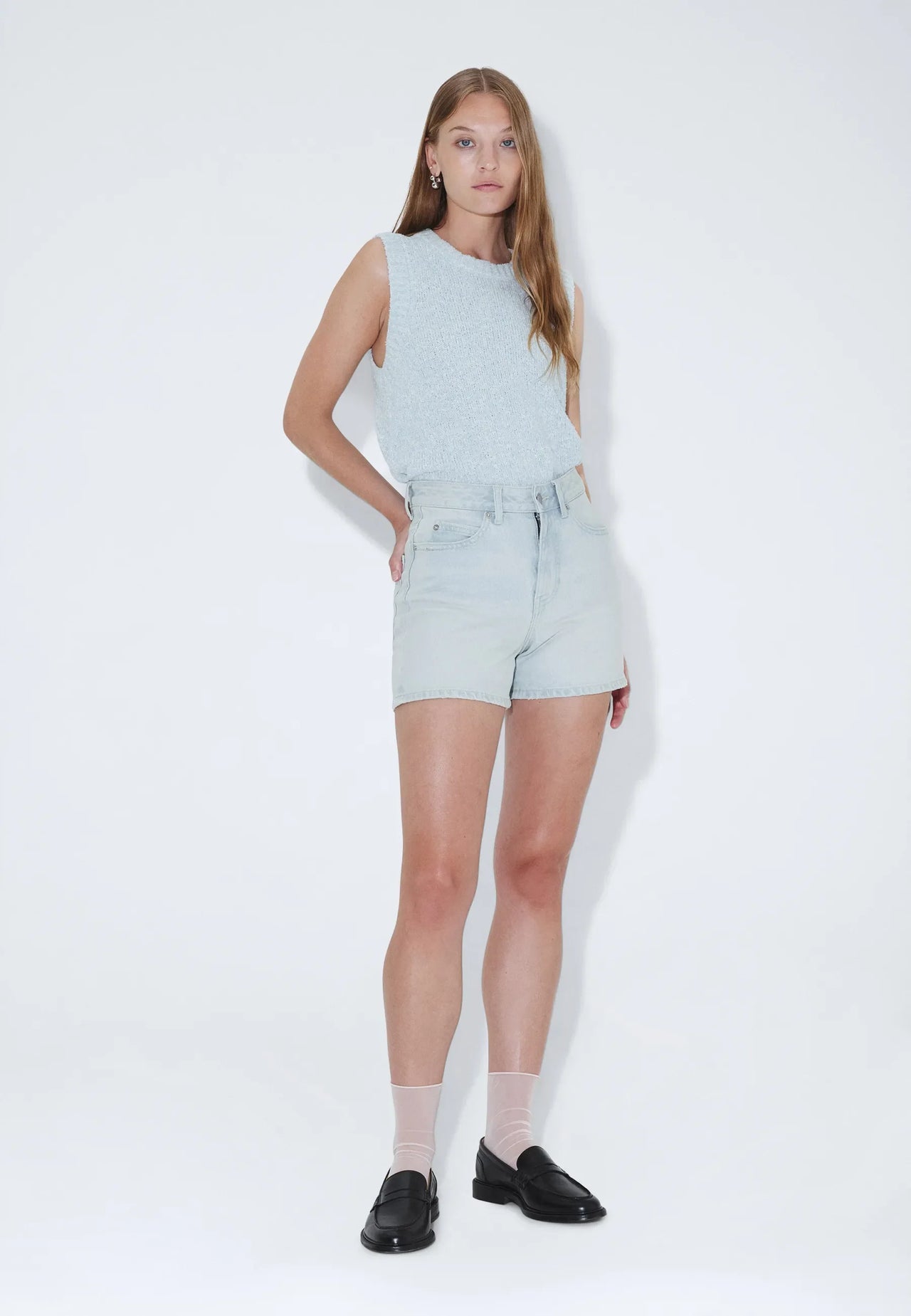Nora Shorts - Bay Superlight Creme Worn