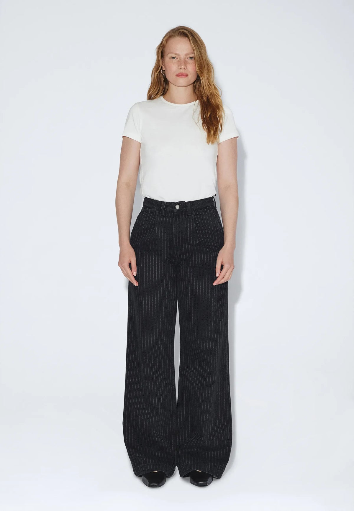 Rhue High Wide Pleated - Washed Black Pinstripe
